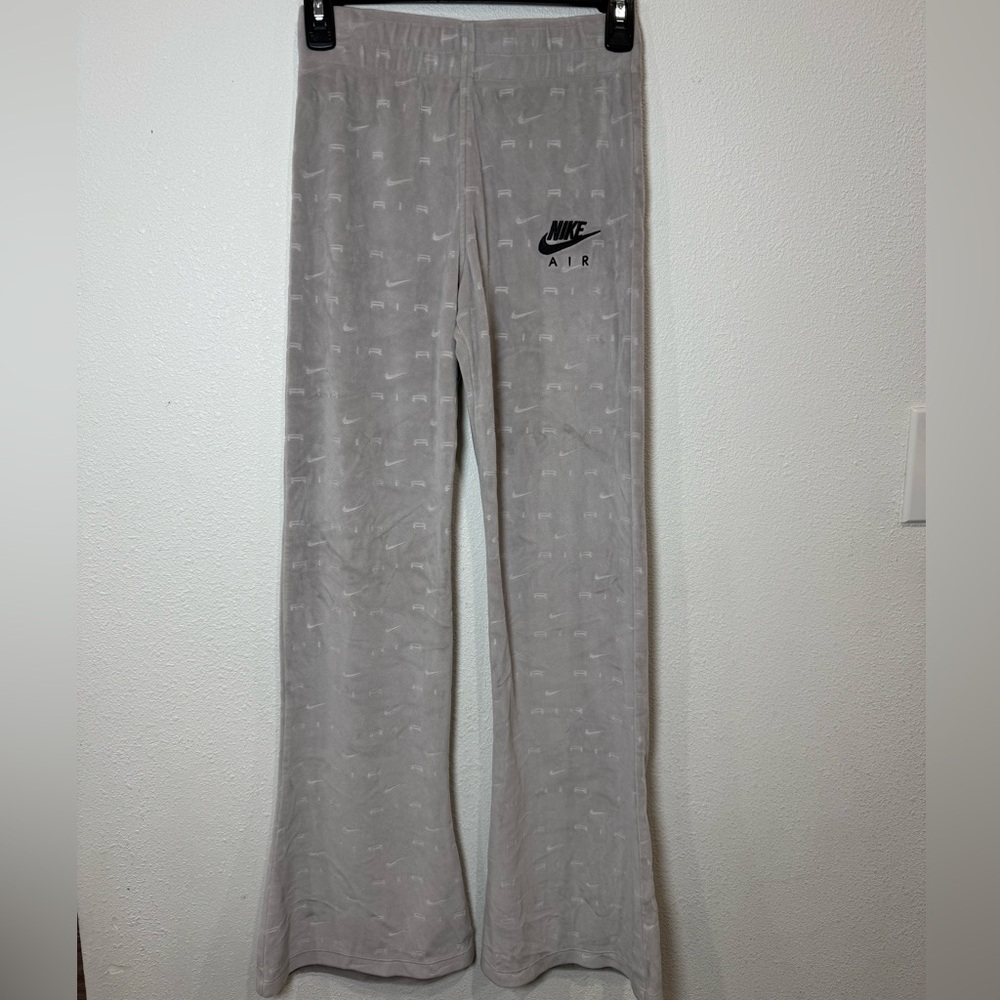 Nike Air Velvet Bell Bottom Sweatpants Size S Gray Velour Y2K Lounge Pants - Picture 2 of 6